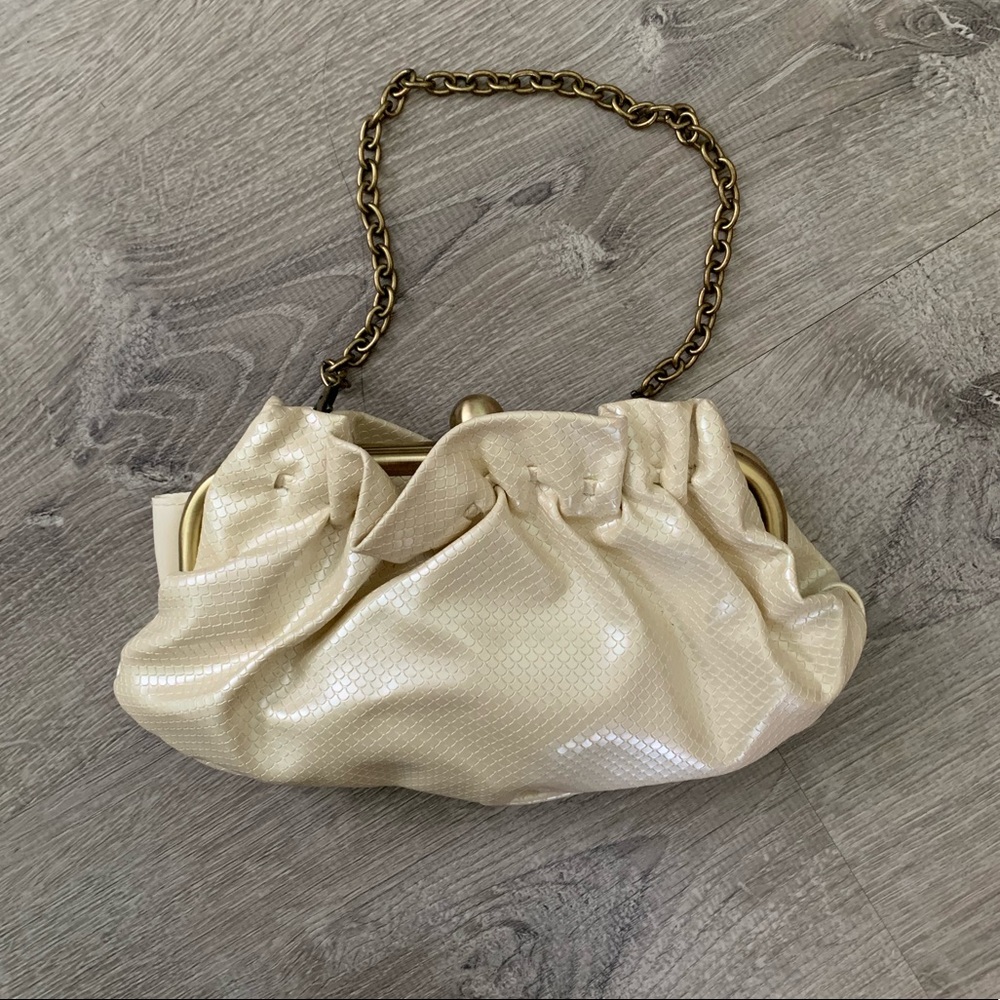 Unlisted 👜 Cute little purse 👛